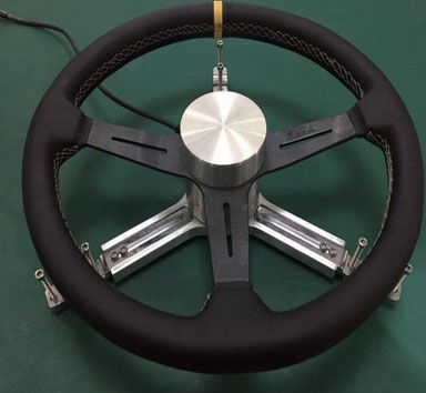 Test steering wheel with built-in torque sensor